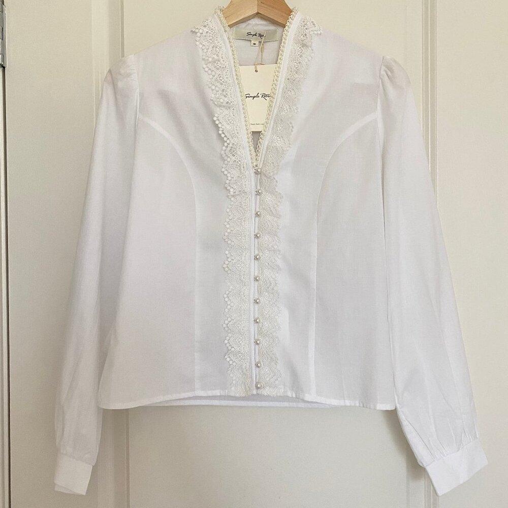Simple Retro Vintage Ruffle White Shirt (XS)